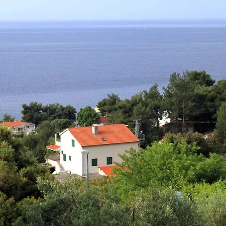 Ivan Dolac 592c * Jelsa (Hvar)